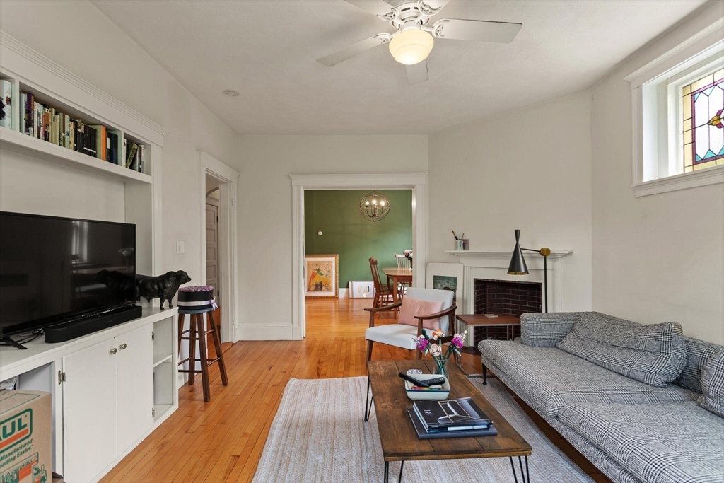 315 Harvard St, Cambridge