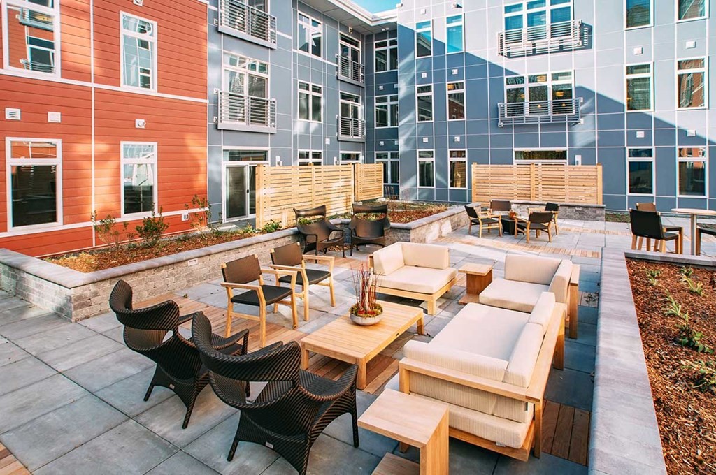 99 Tremont St, Brighton