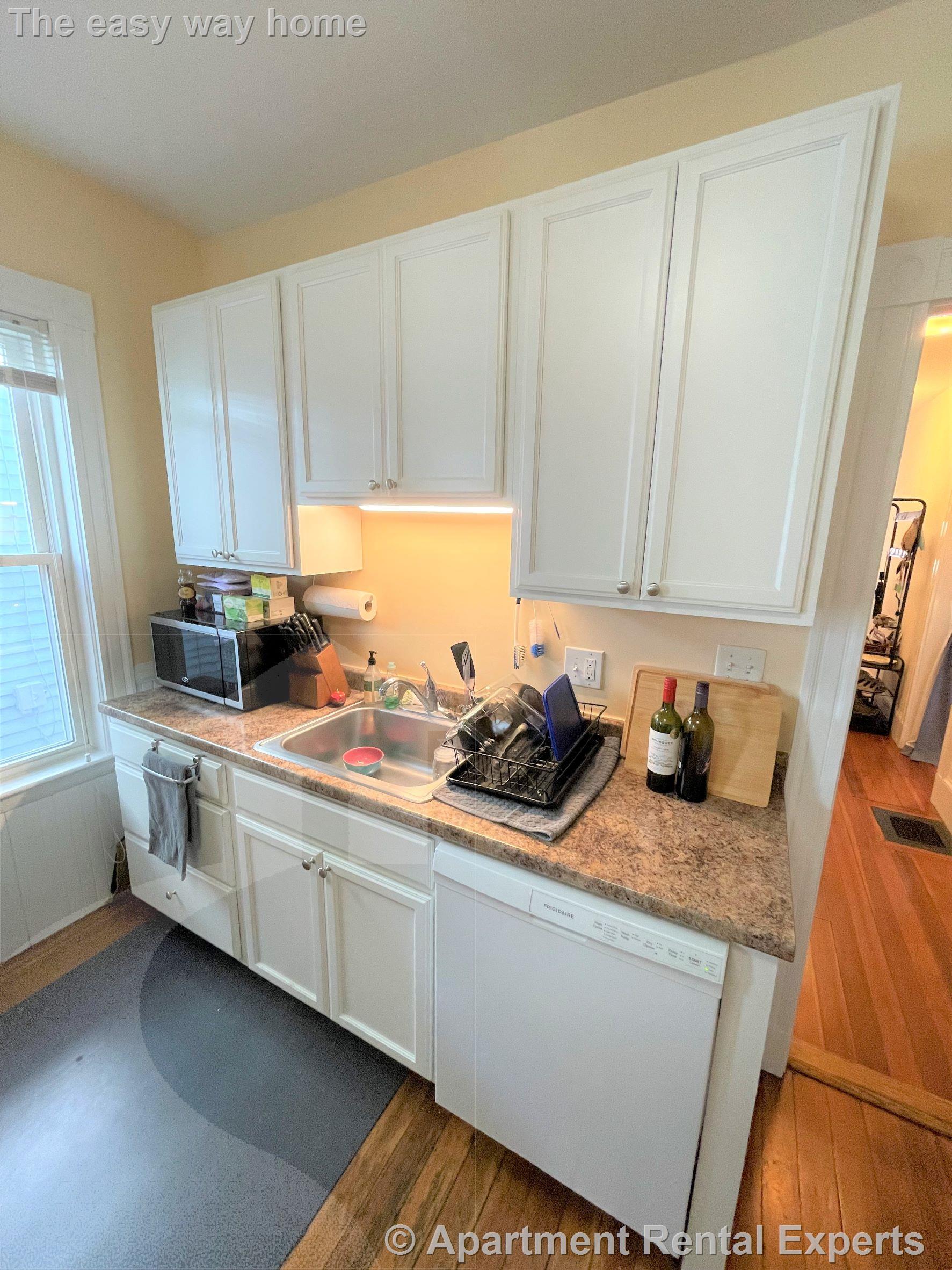 10 Chandler St, Davis Square