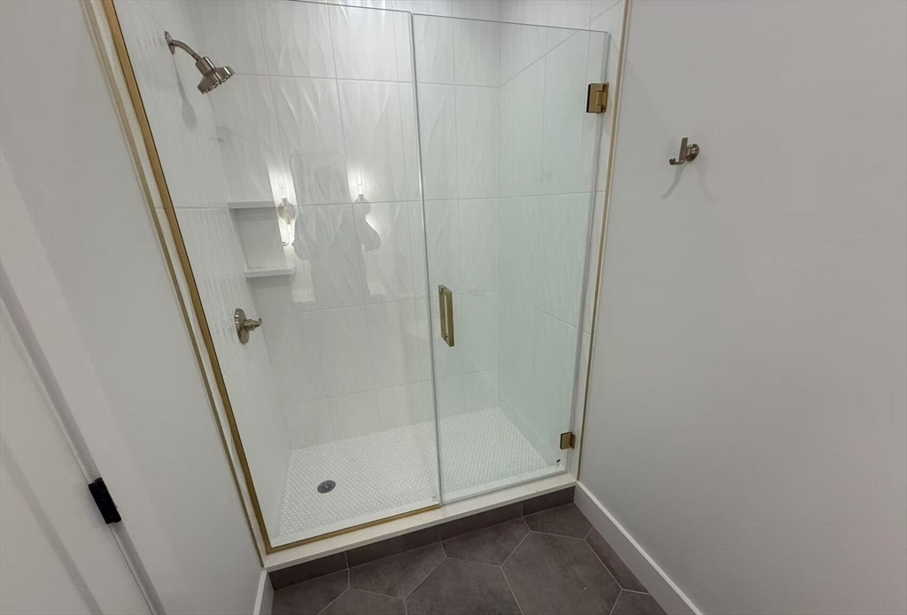 214 Havre St, East Boston