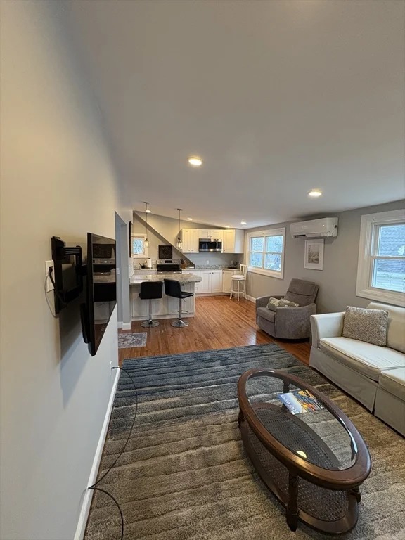 97 Washington St, Gloucester