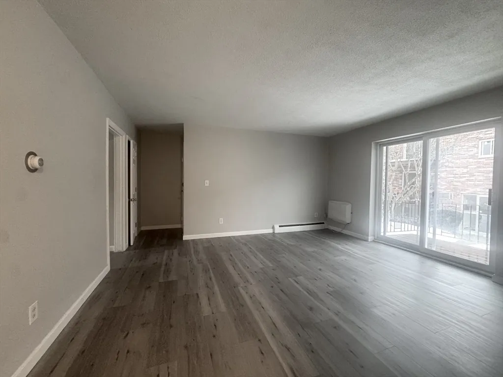 23 Westgate Rd, Chestnut Hill