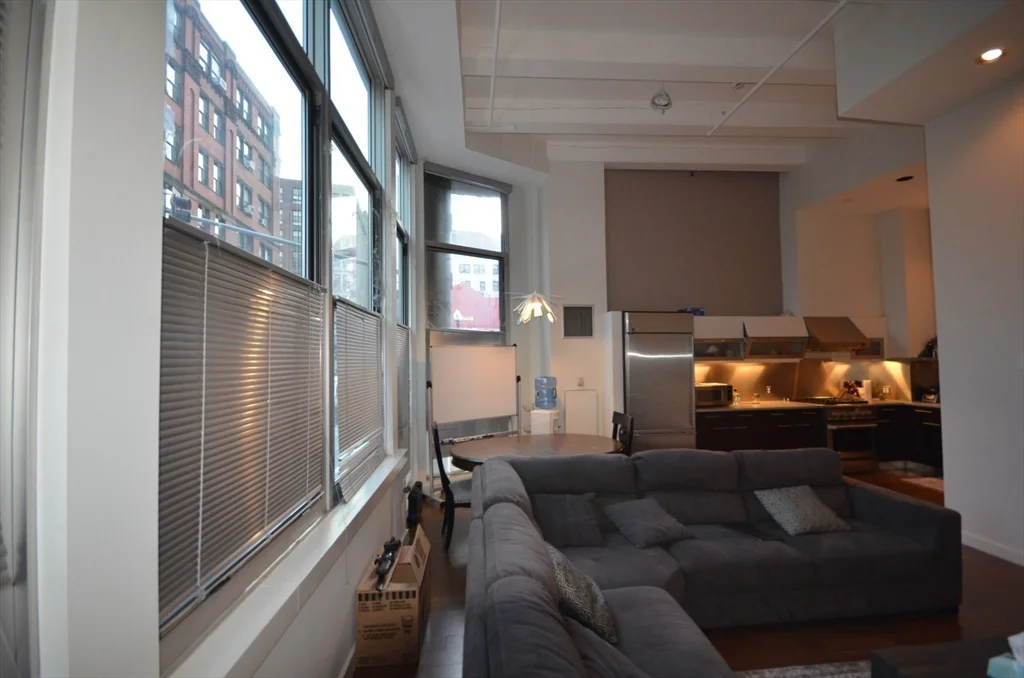 88 Kingston St, Downtown