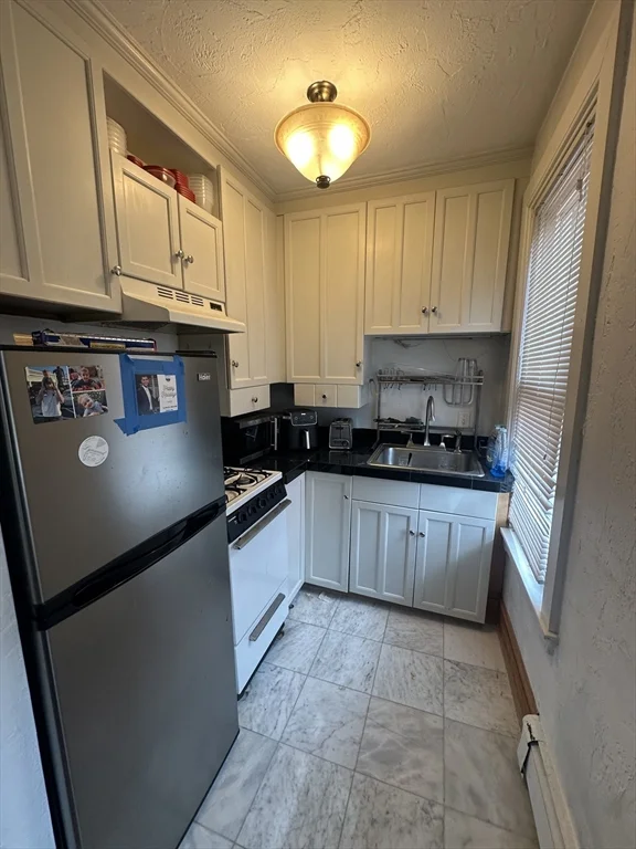 675 E 7th, South Boston