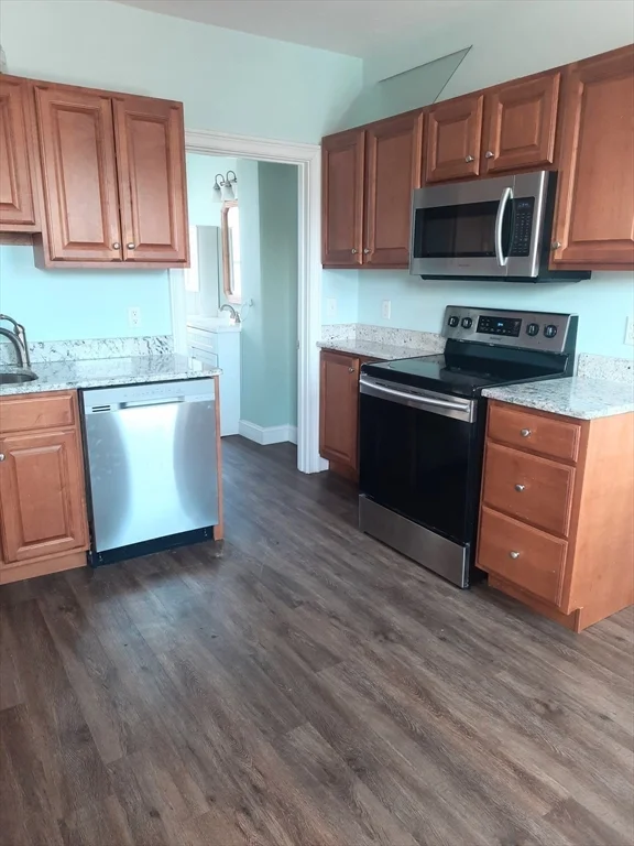 442 Washington St, Whitman