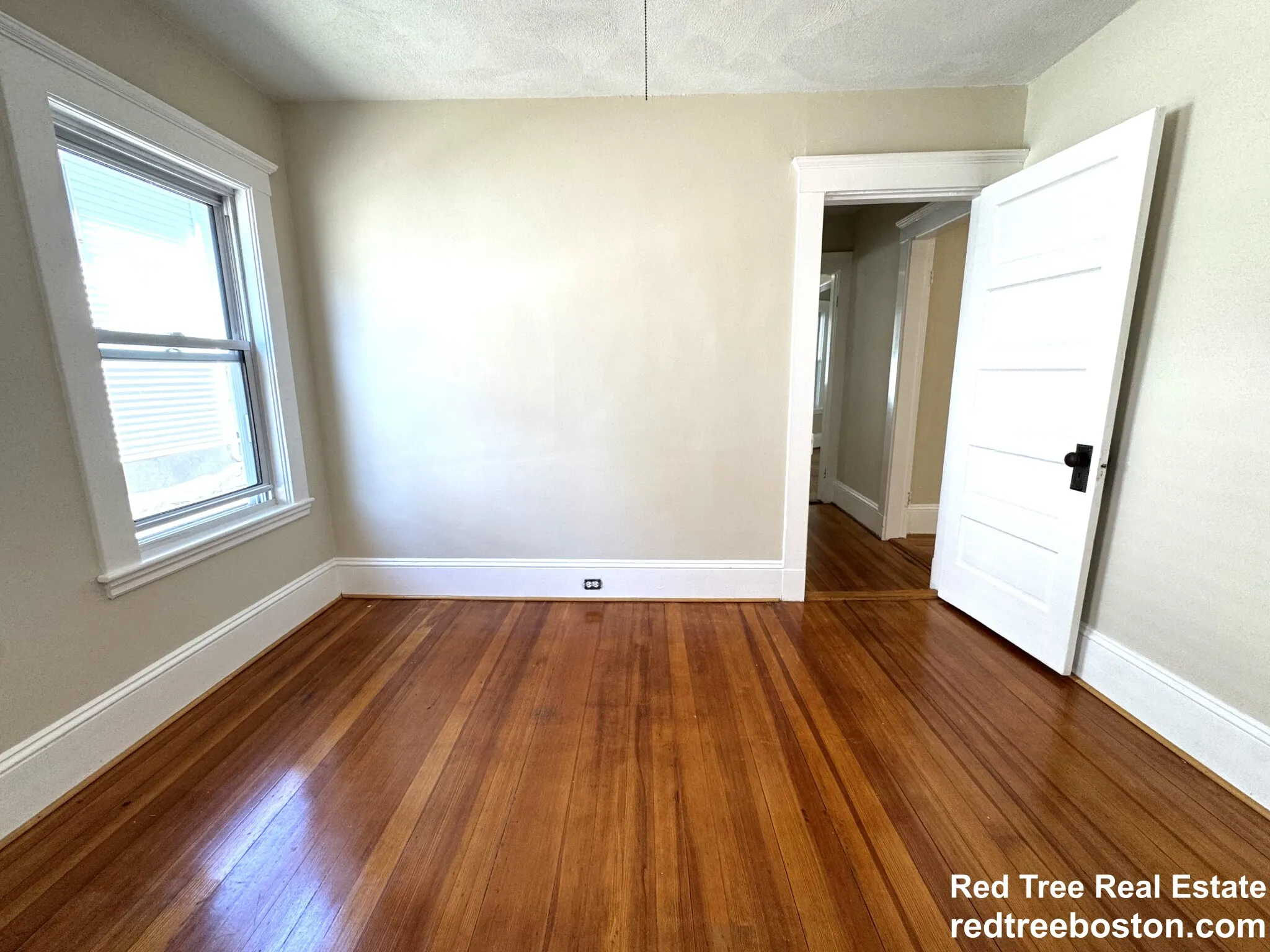 20 Hunnewell Ave, Oak Square