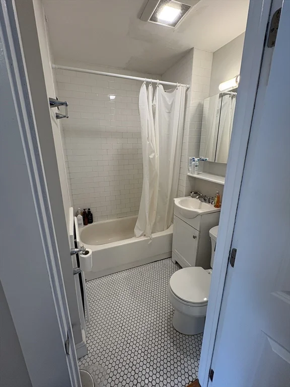 755 Somerville Ave, Porter Square