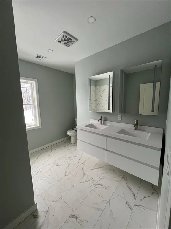 8 Jackson Rd, Chelmsford