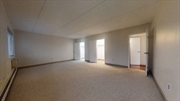 32 Whites Ave, Watertown