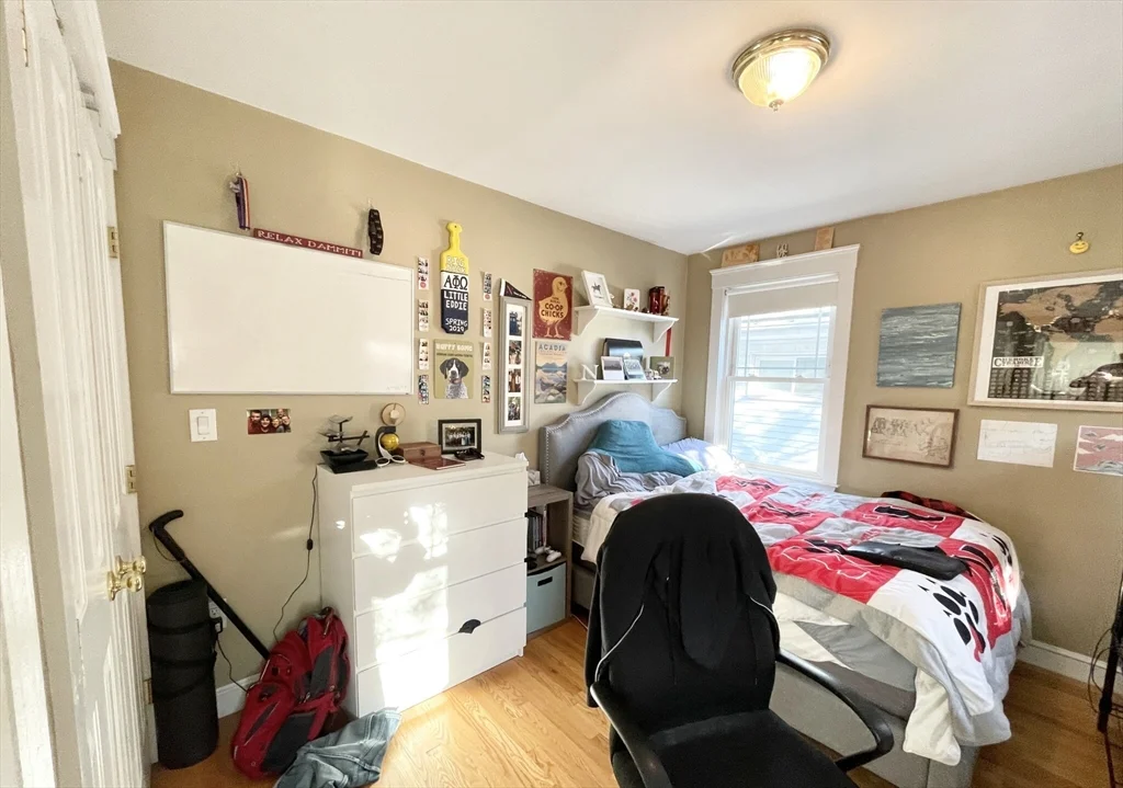 23 Iroquois, Mission Hill