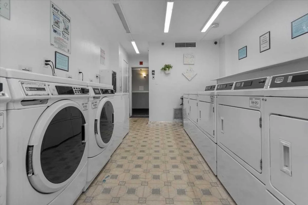 70 Southbridge St,, Worcester