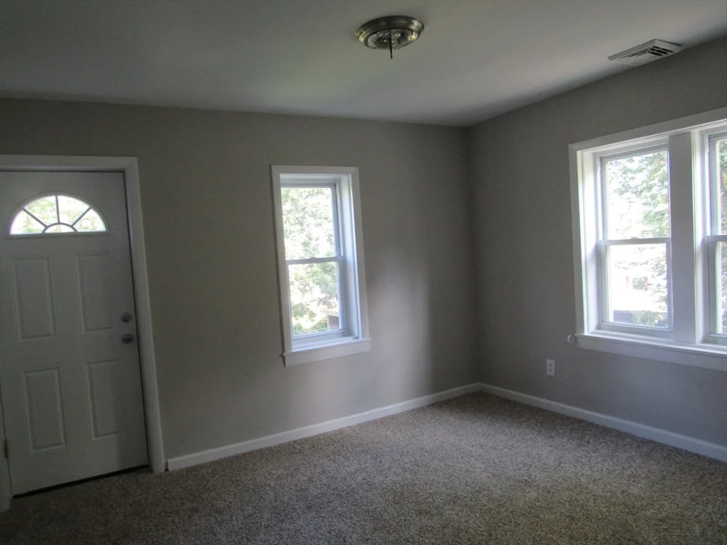 19 Chapman St, Dracut