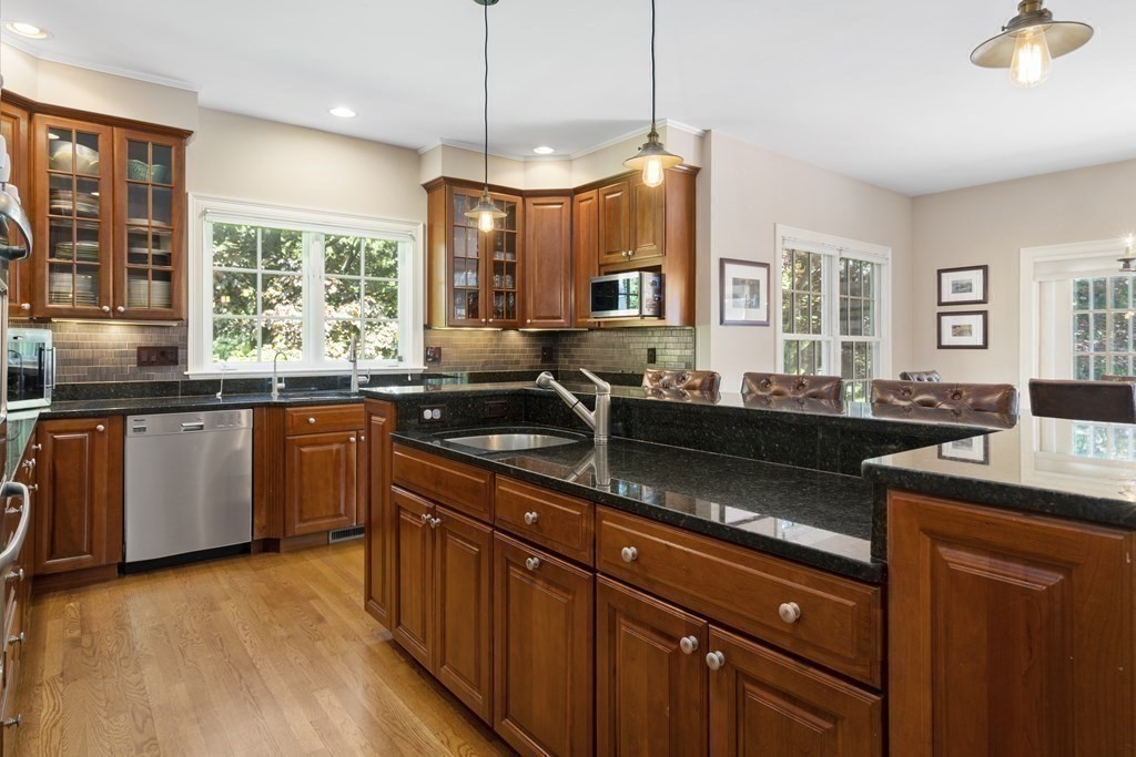 6 bed, 4+ bath apartment for rent at 750 Hammond St Unit 0, Chestnut Hill — photo 12 of 20