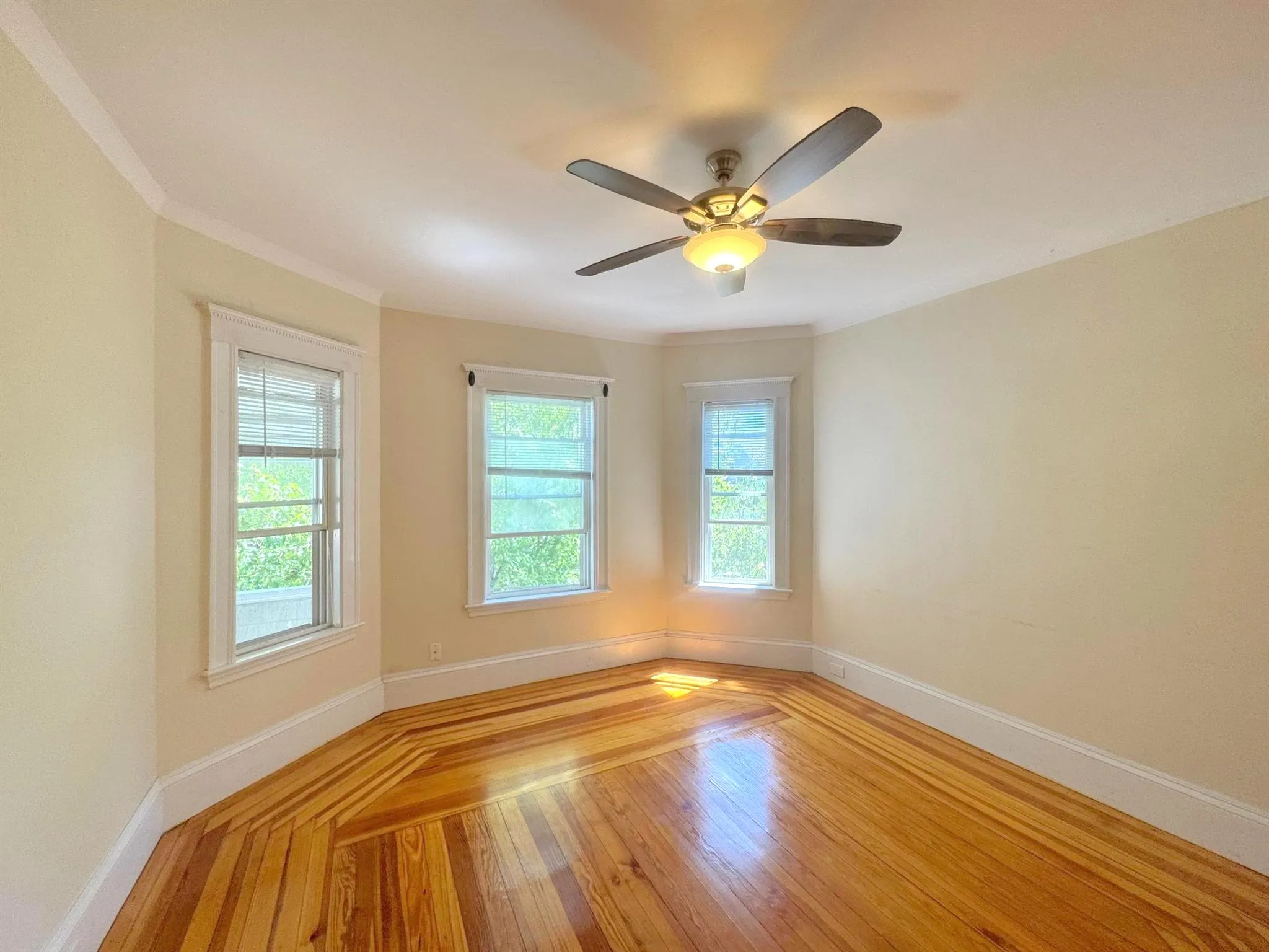 70 Josephine Ave, Powder House Square