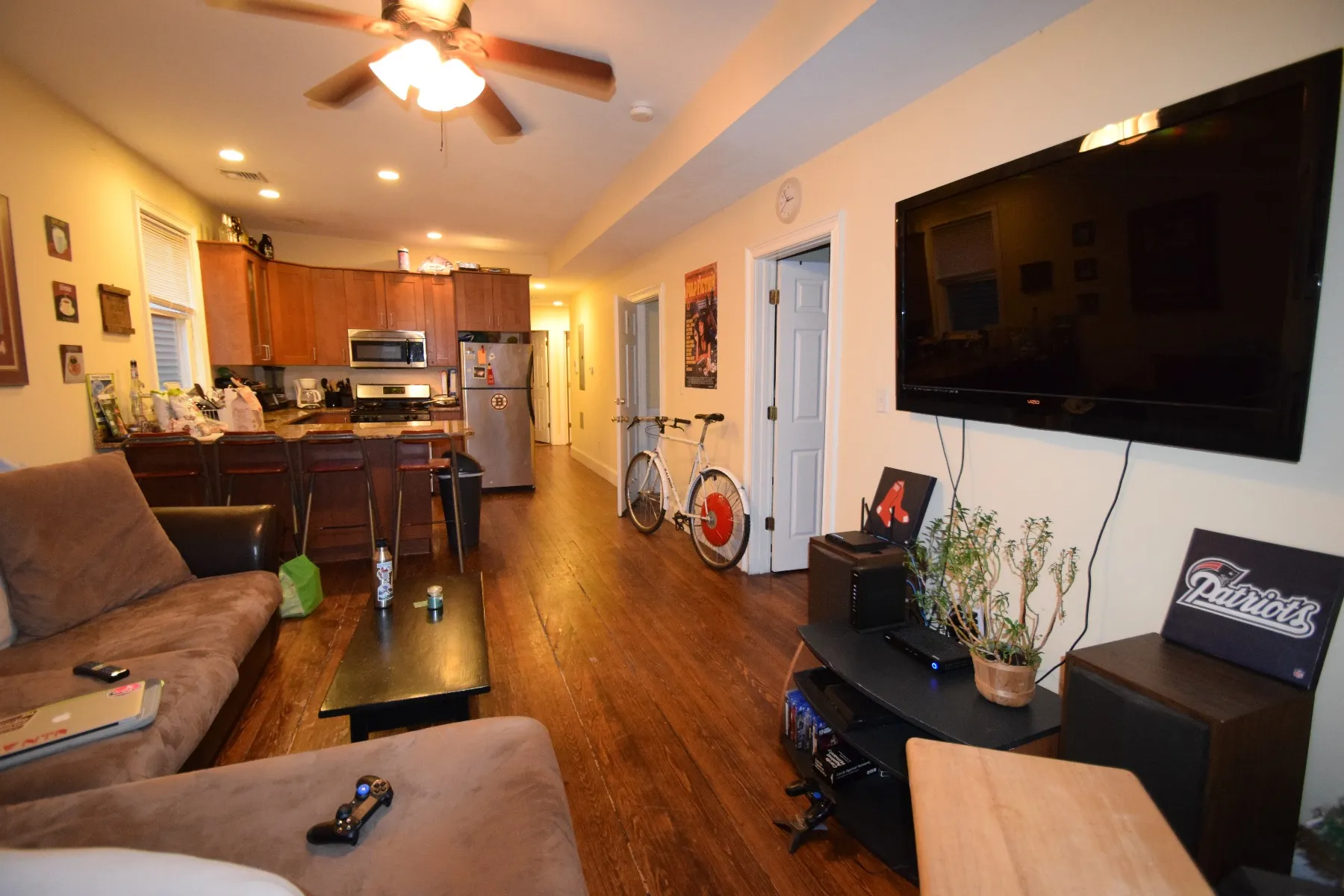 731 Parker St, Mission Hill