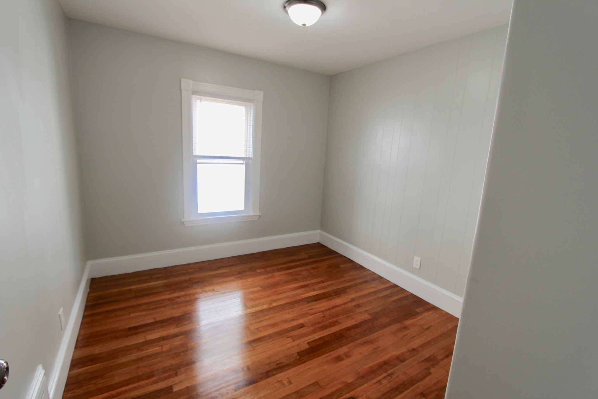 4 bed, 2 bath apartment for rent at 34 Russell St Unit A, Malden — photo 5 of 9