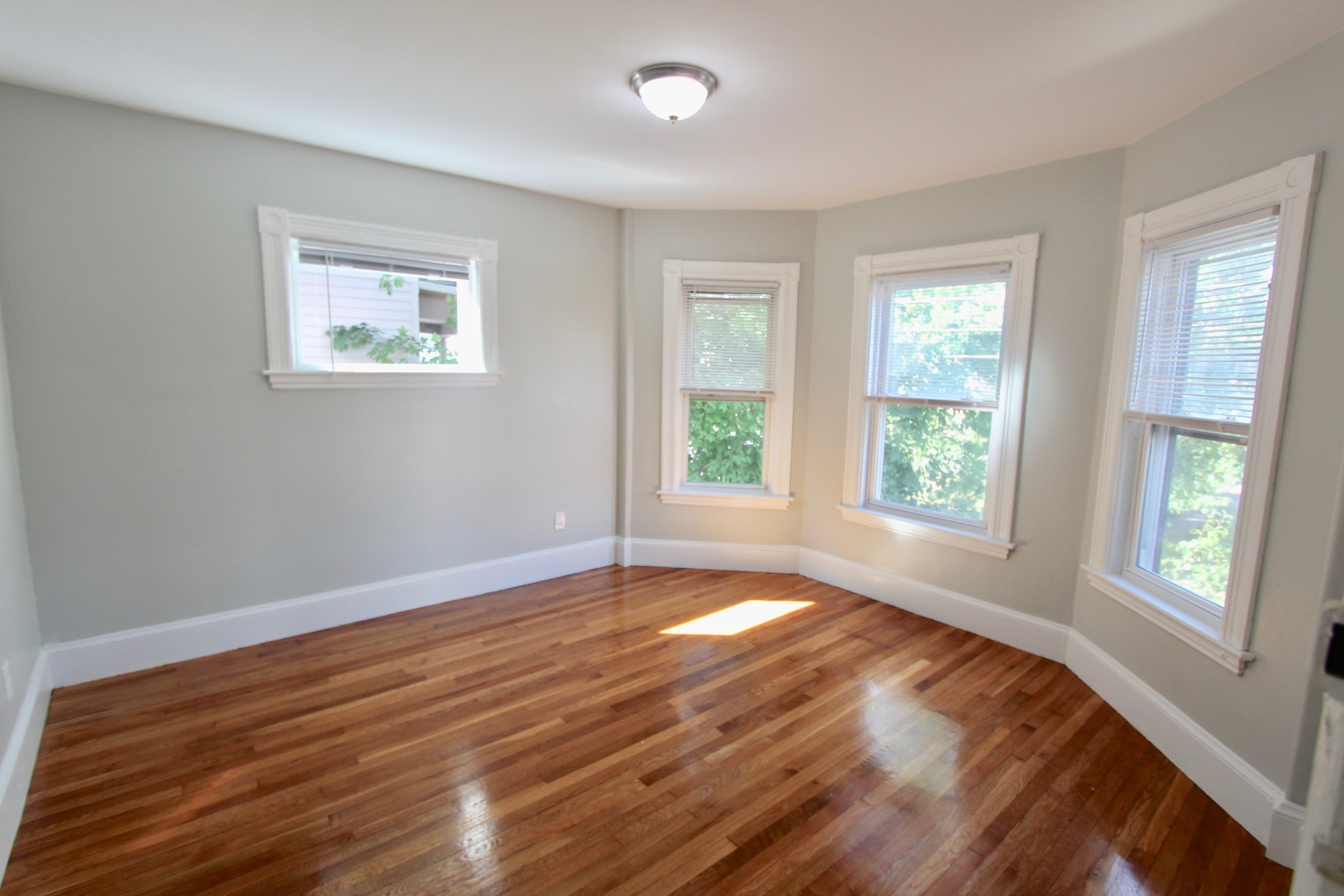4 bed, 2 bath apartment for rent at 34 Russell St Unit A, Malden — photo 2 of 9