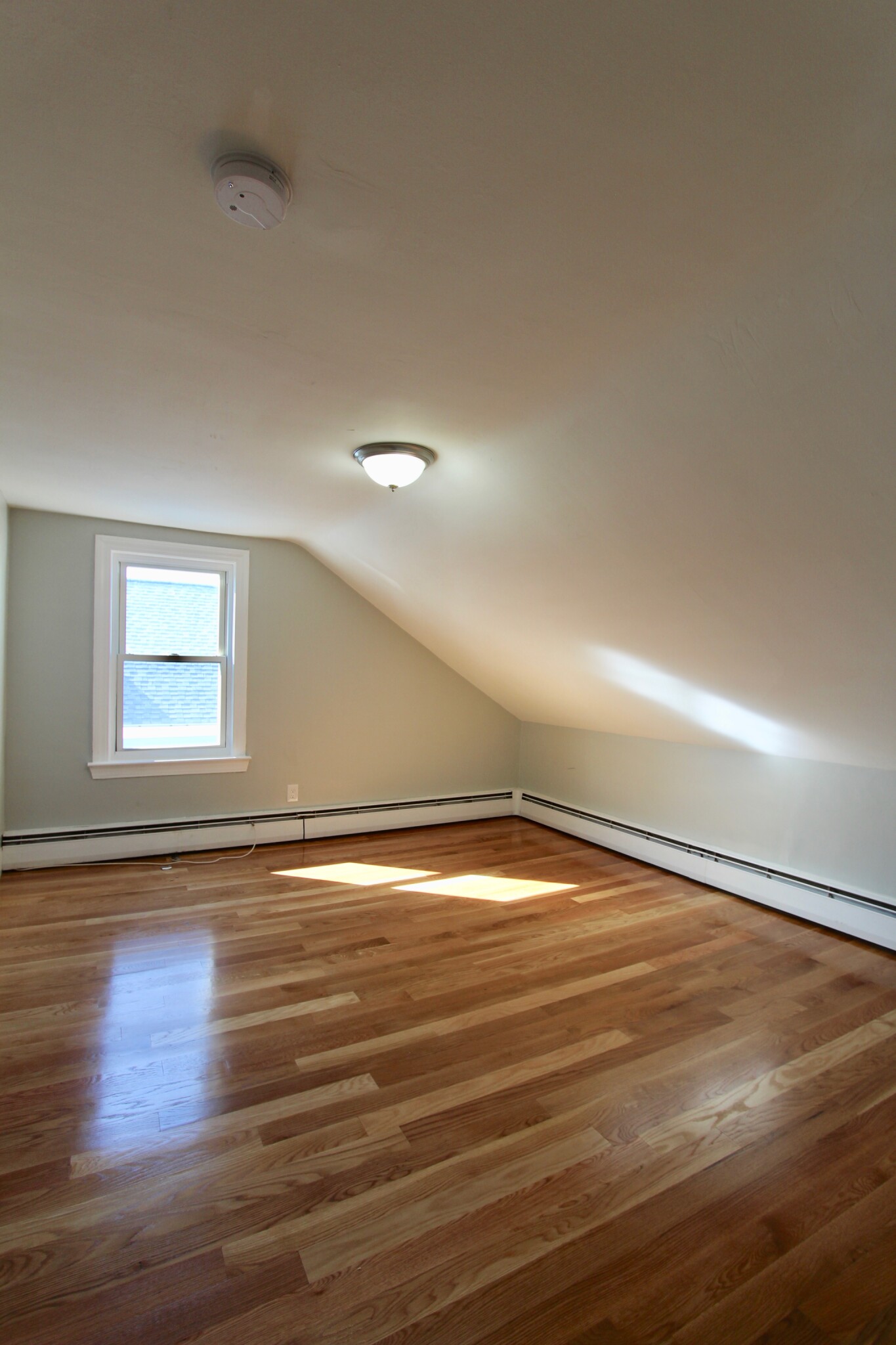 55 Forest Ave, Everett