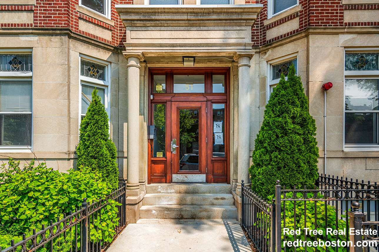 51 Queensberry St, Fenway