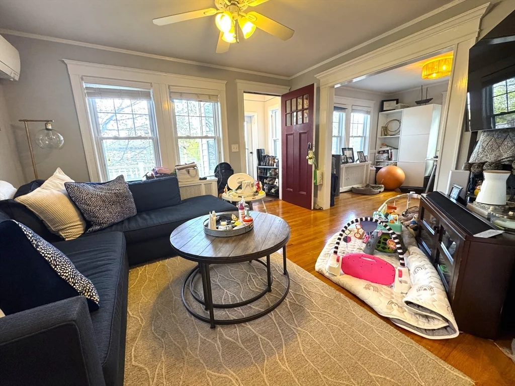 65 Whitford St, Roslindale