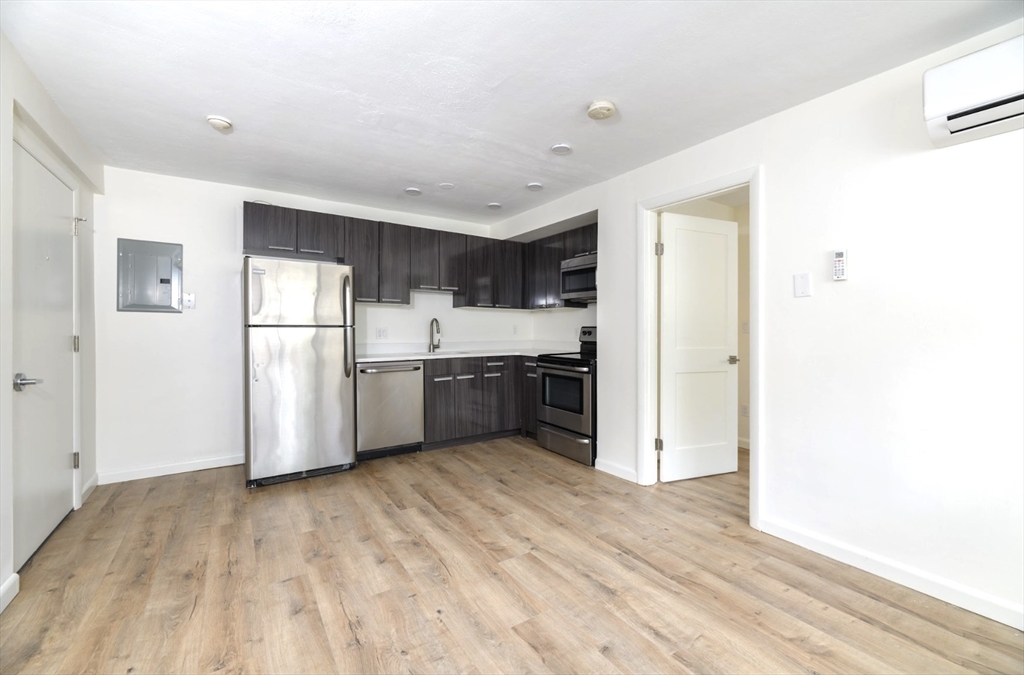 44 Parker Hill Ave, Mission Hill