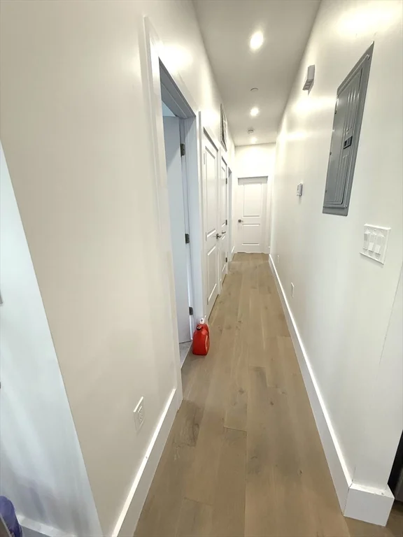 16 Delle Ave, Mission Hill