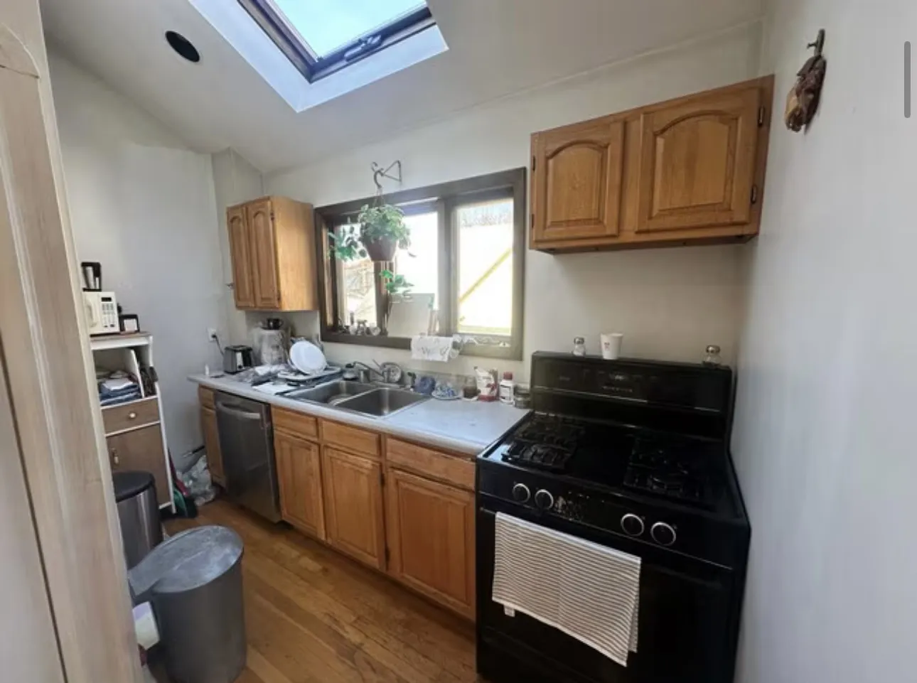 147 Willow Ave, Powder House Square