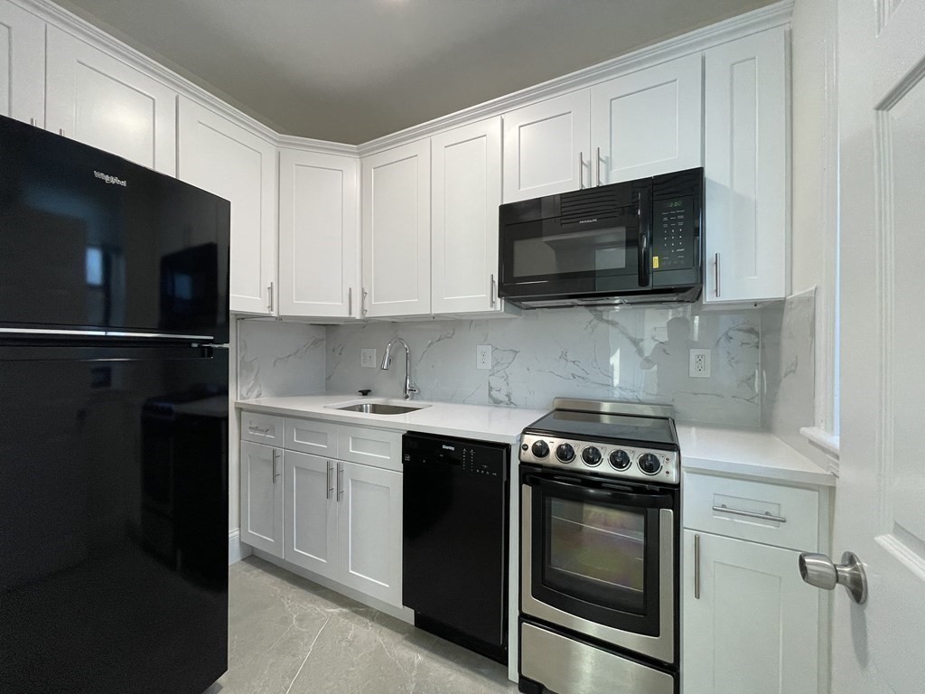 90 Brainerd Rd, Allston