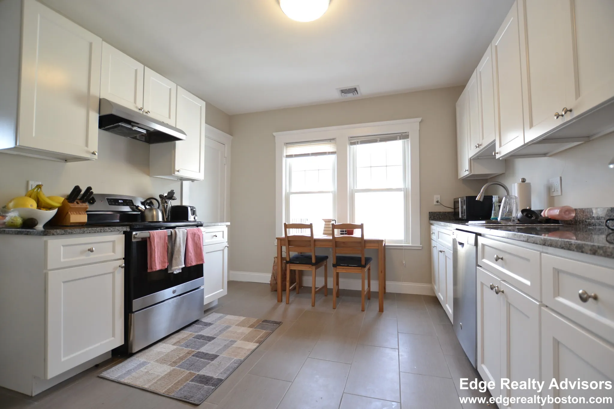 65 Bennett St, Oak Square