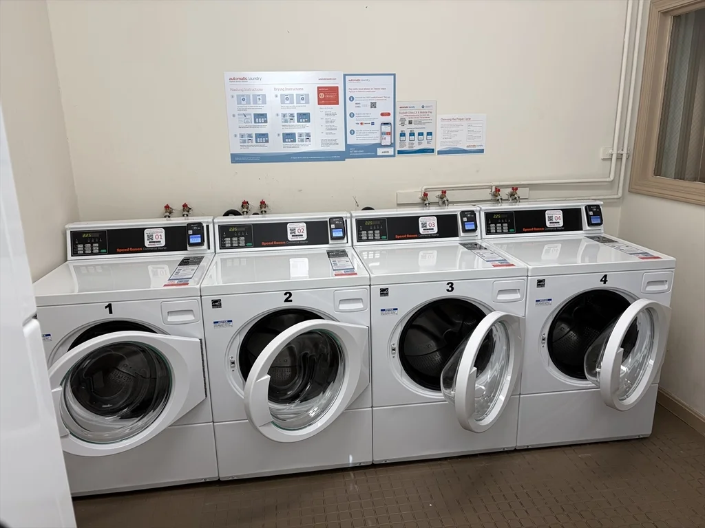 24 Peterborough St, Fenway