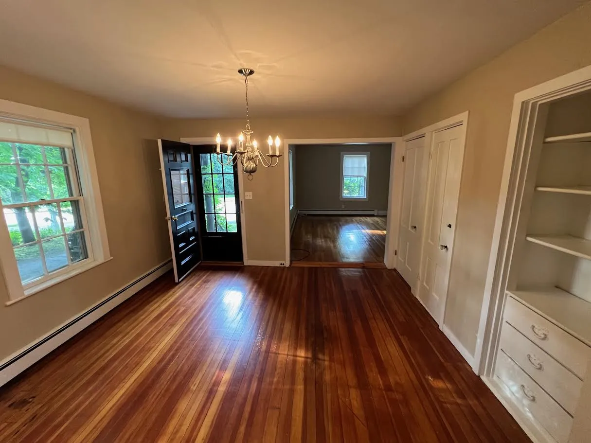 1056 Beacon St, Newton Centre