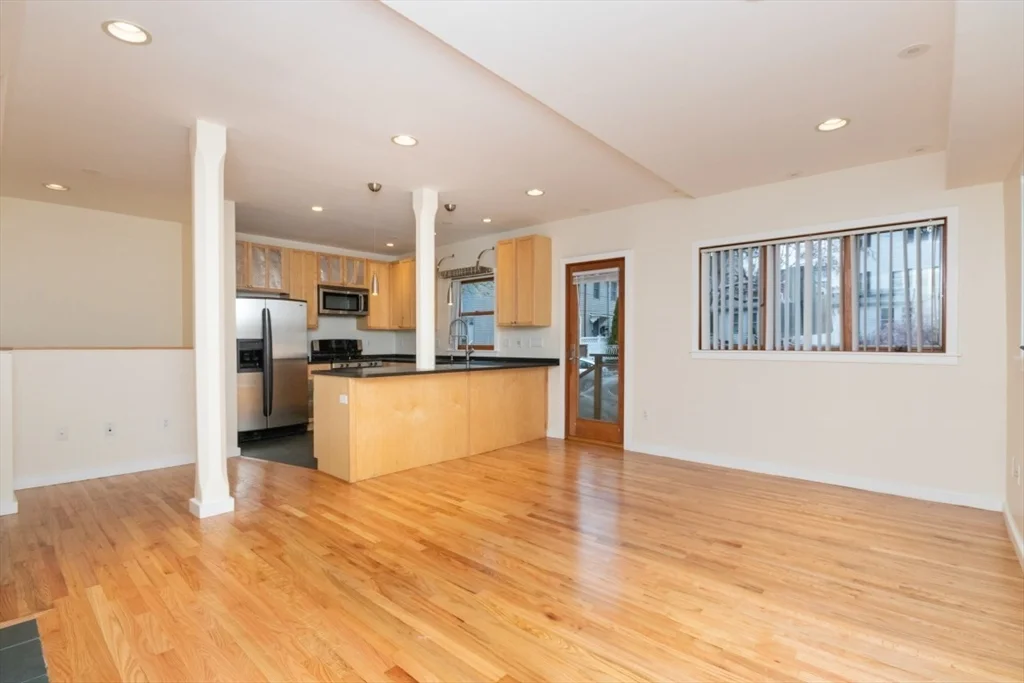 224 Hurley St, Kendall Square