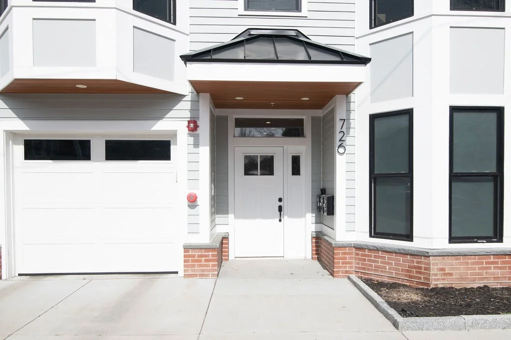 726 E 8th St, South Boston