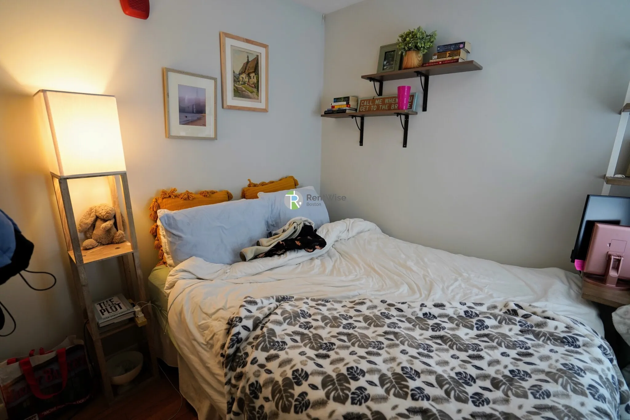 4 Schrepel Pl, South Boston