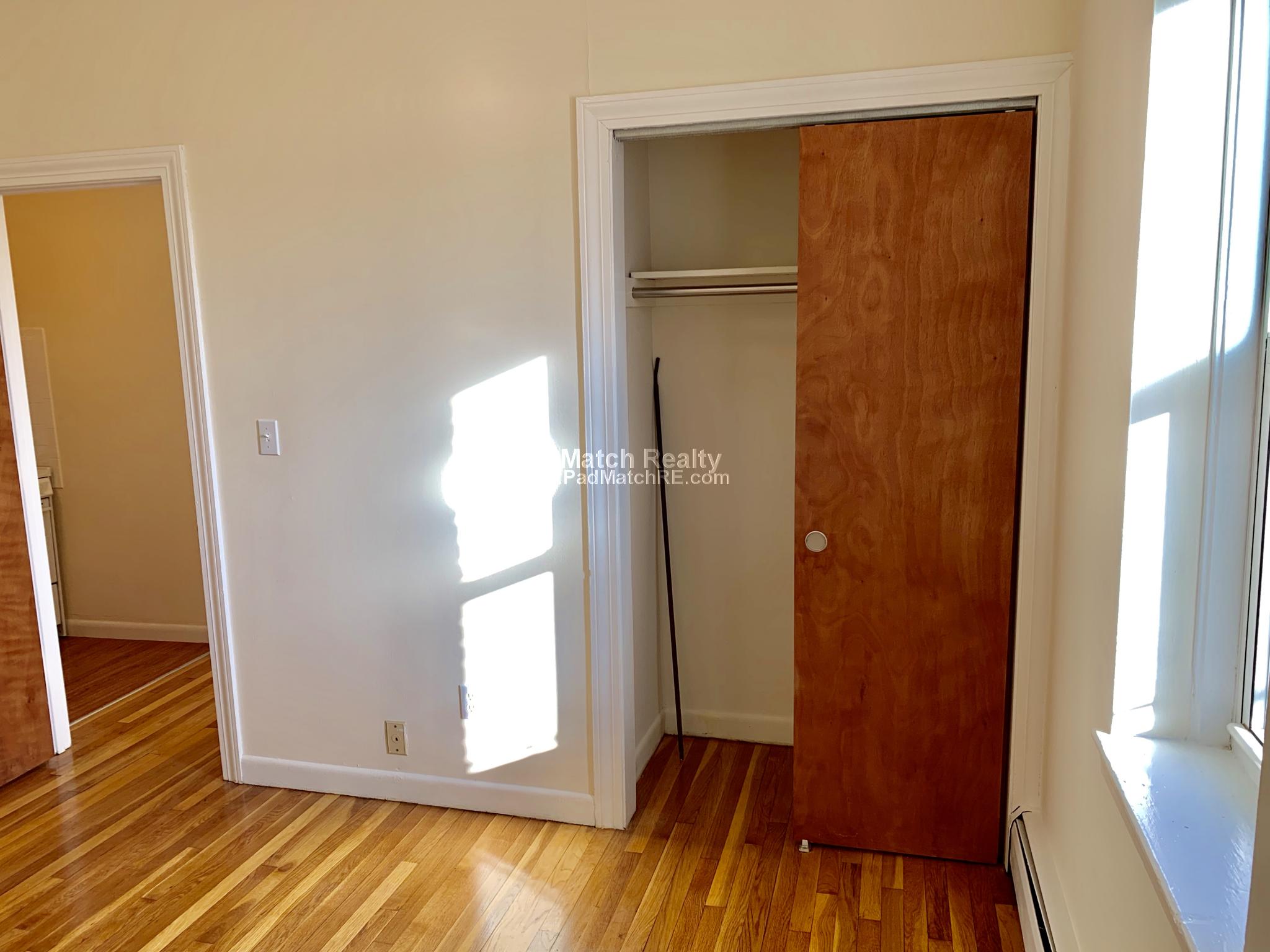 172 North Beacon St, Brighton