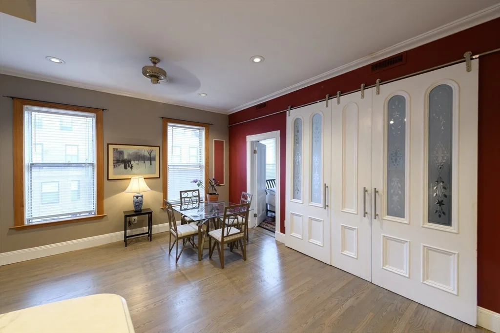 335 Beacon St, Back Bay