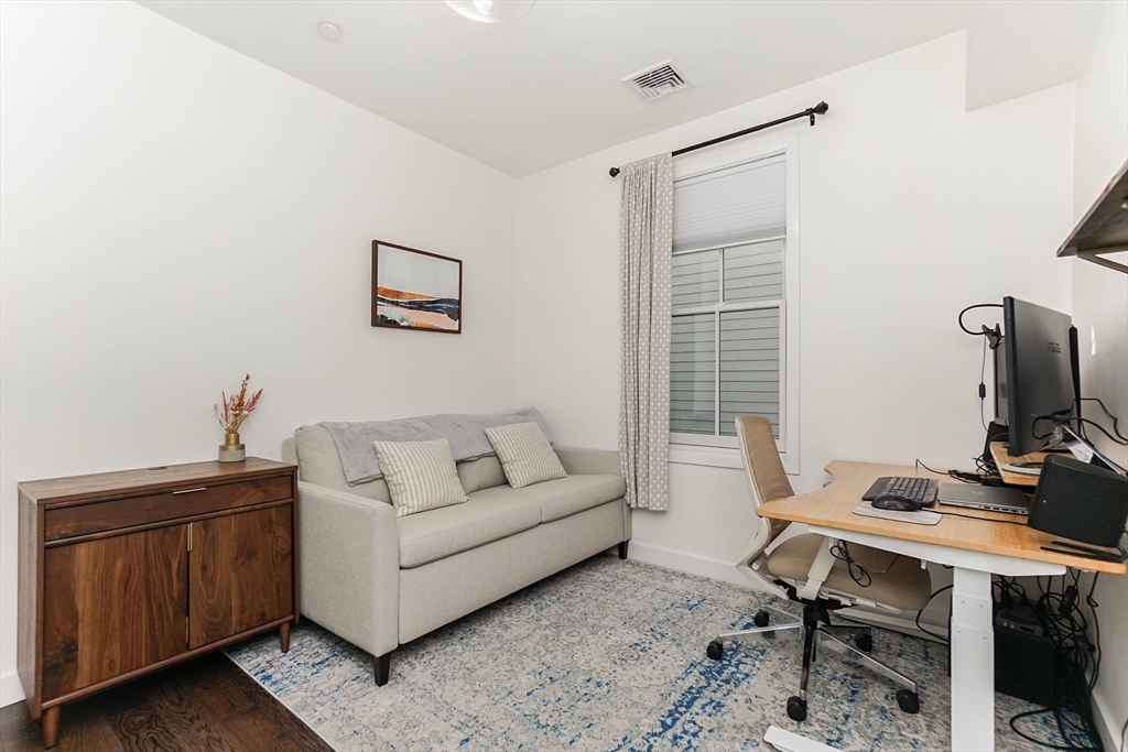 213 East Eagle St, East Boston