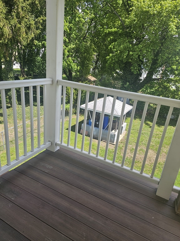 304 Wood Ave, Hyde Park