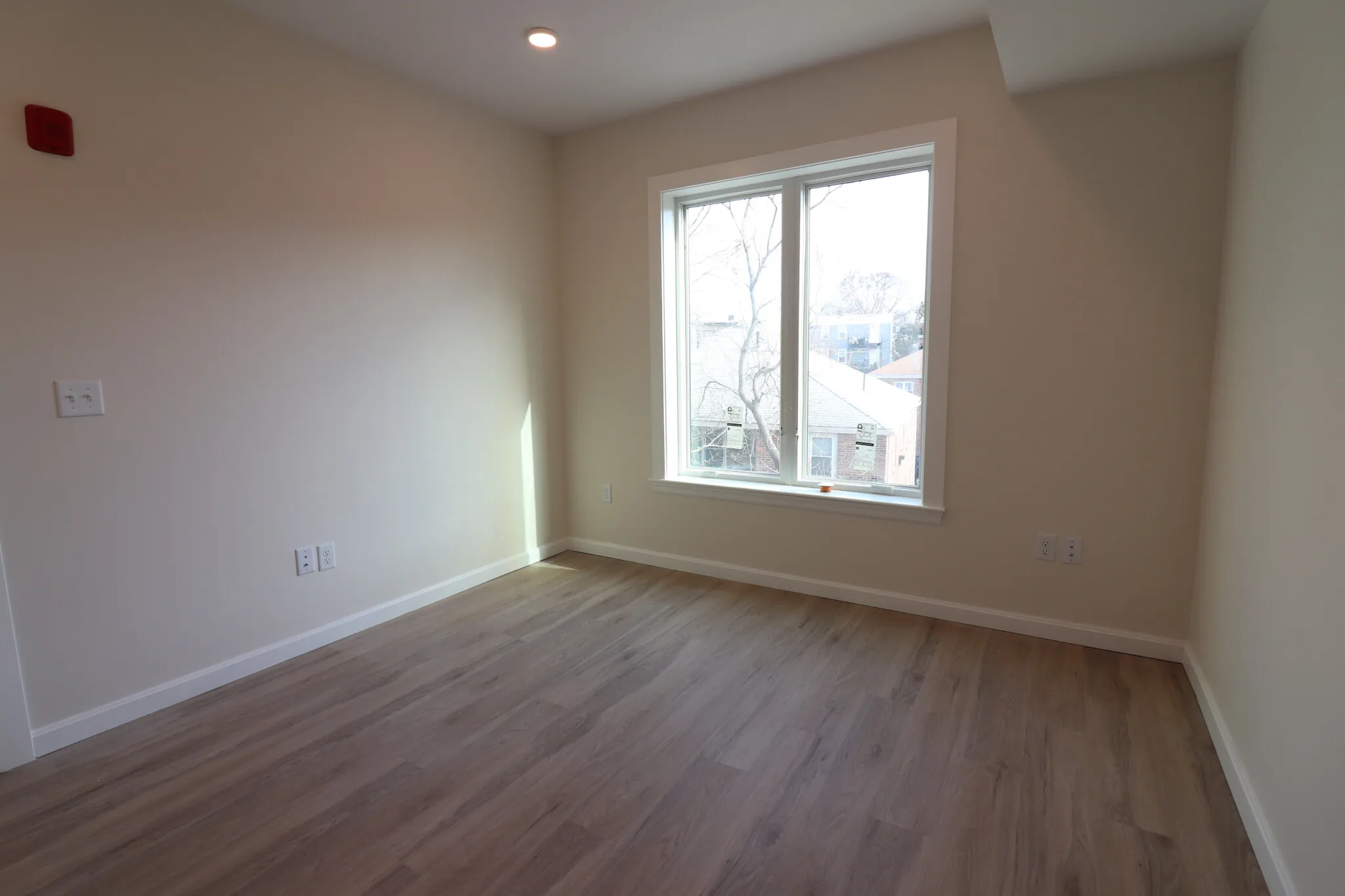 458 Washington St, Brighton