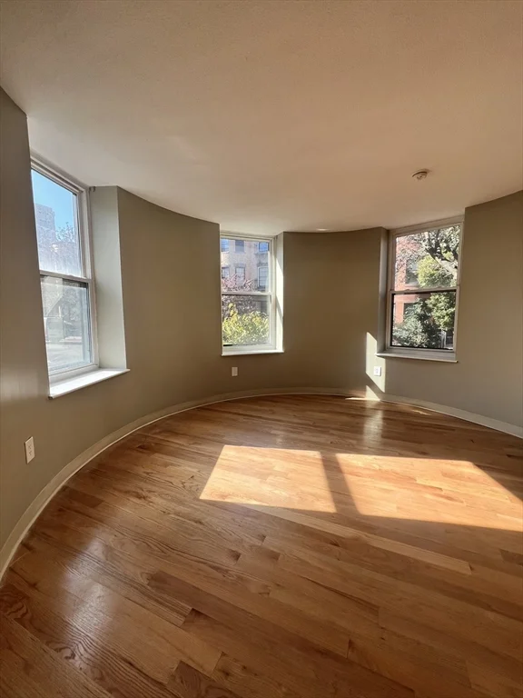 150 Saint Botolph St, Back Bay