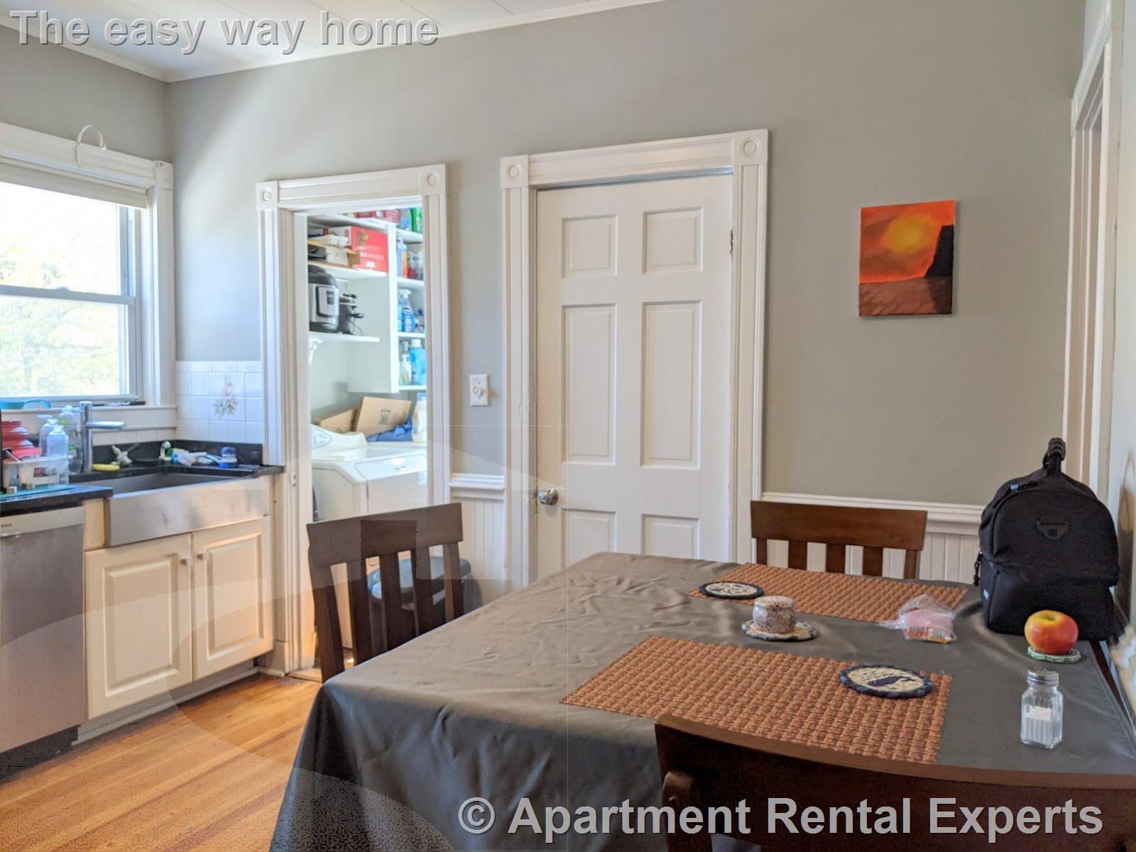 41-43 Belknap St, Teele Square