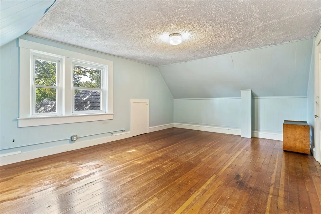 16 Edwin St, Brookline