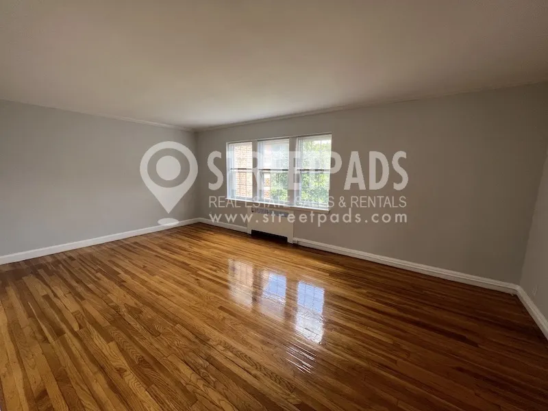 1163 Beacon St, Longwood