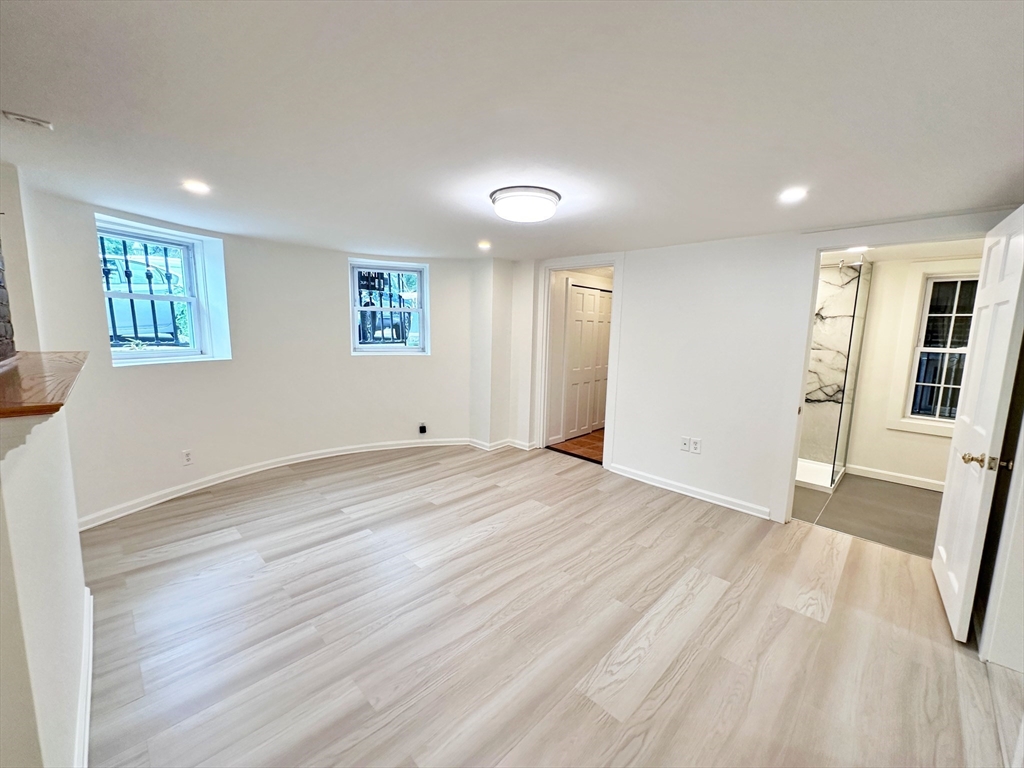 420 Sumner St, East Boston