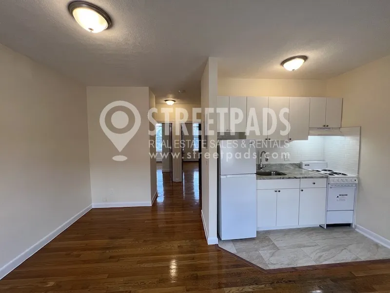 172 North Beacon St, Brighton