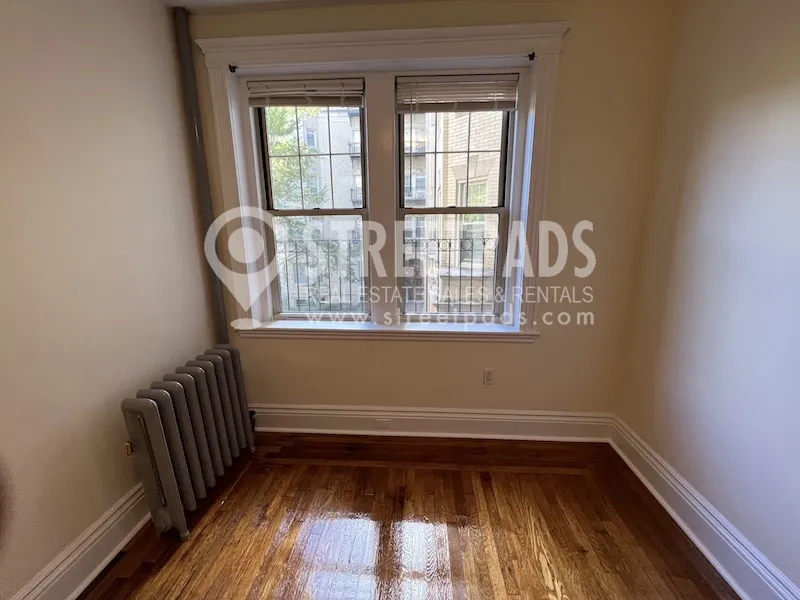 25 Park Dr, Fenway