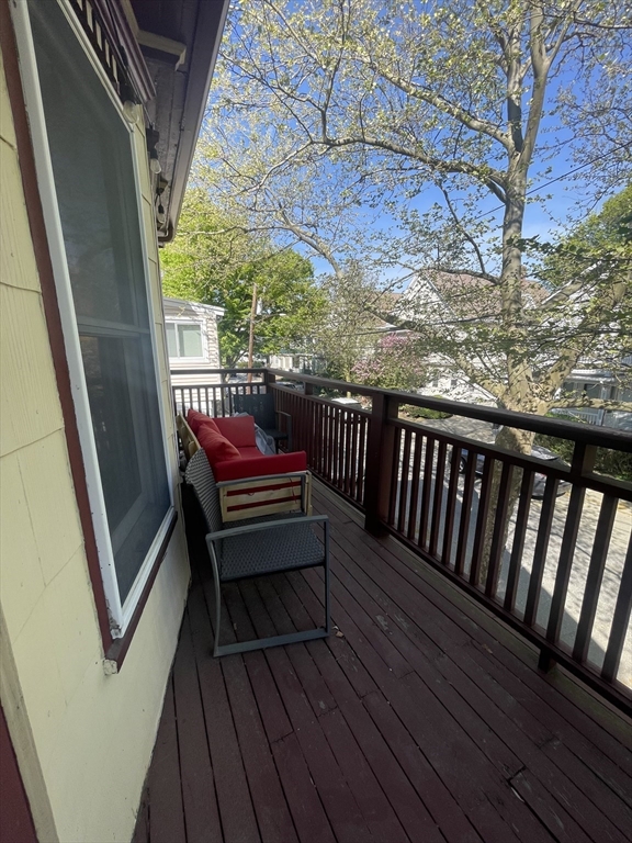 20 Burnham St, Tufts