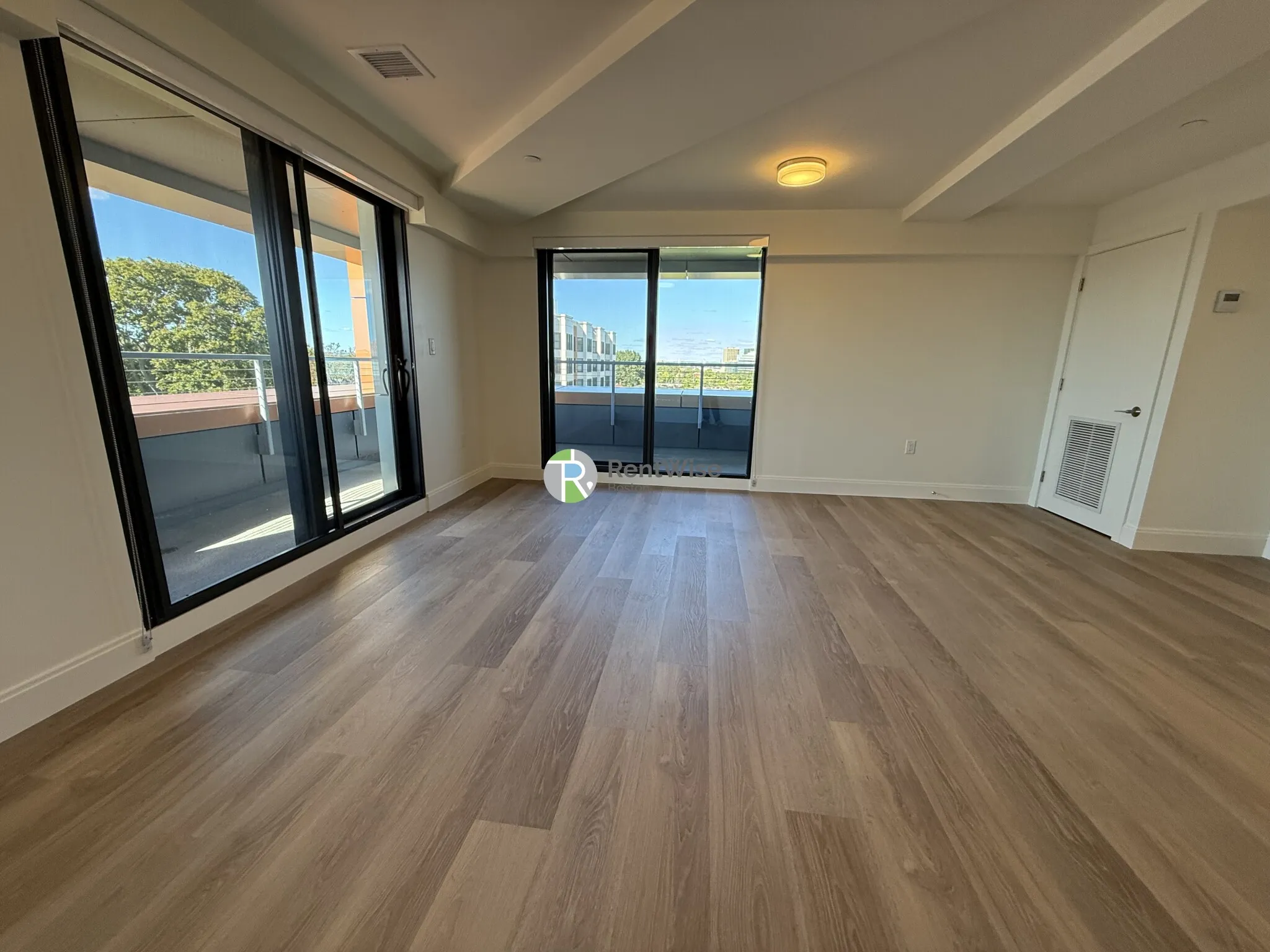 1079 Commonwealth Ave, Allston