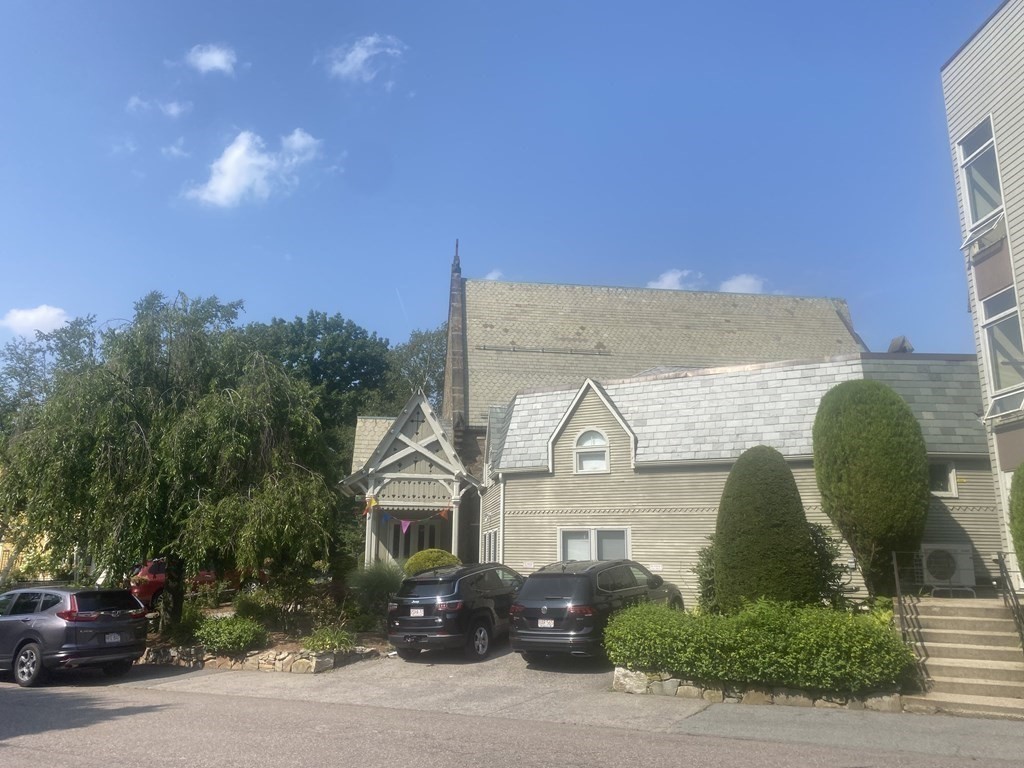 58 Irving St, Brookline Village