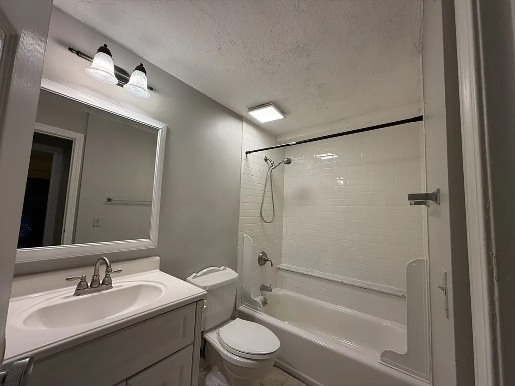 34 Walden Dr, Natick